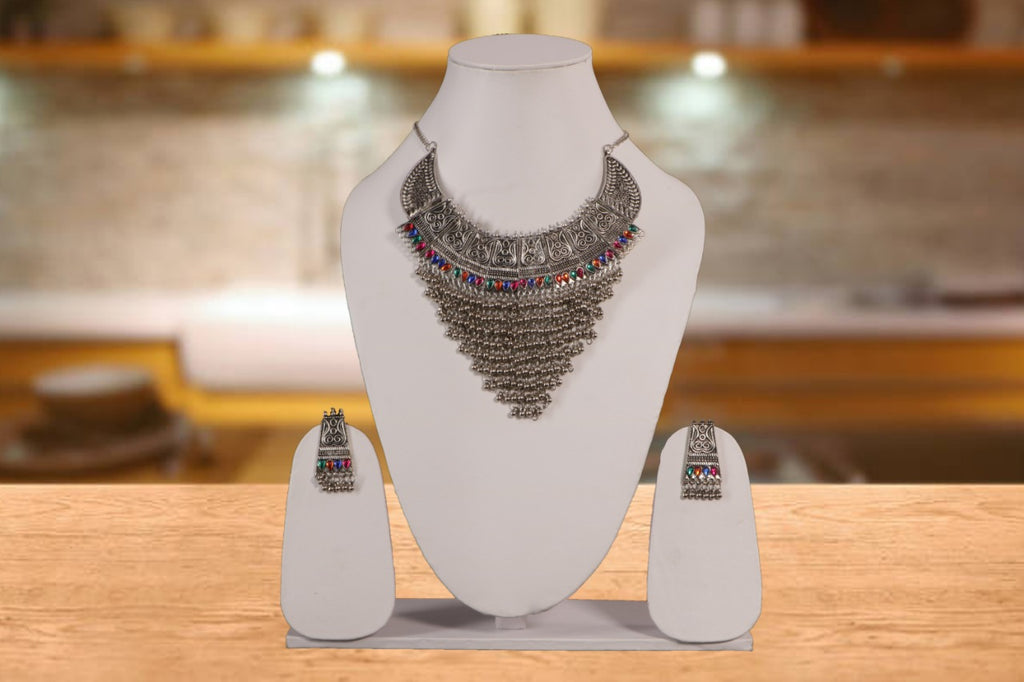 White Dummy For Necklace Set Display 